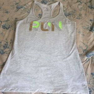 GAP Women’s Activewear Top NEVER BEFORE WORN NWOT